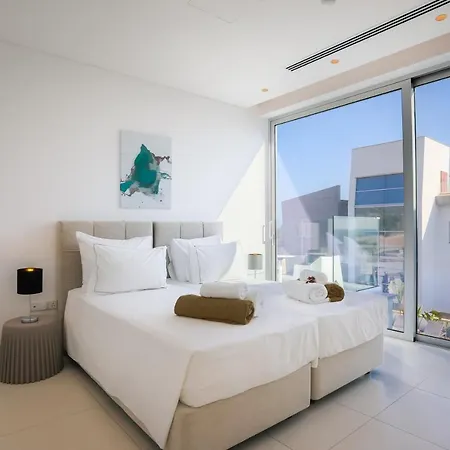 Cove Seaview - Neptune Ayía Nápa