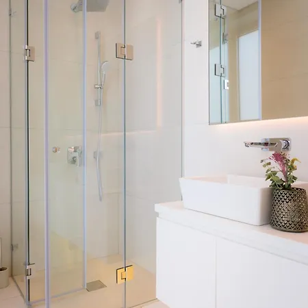 Villa Cove Seaview - Neptune