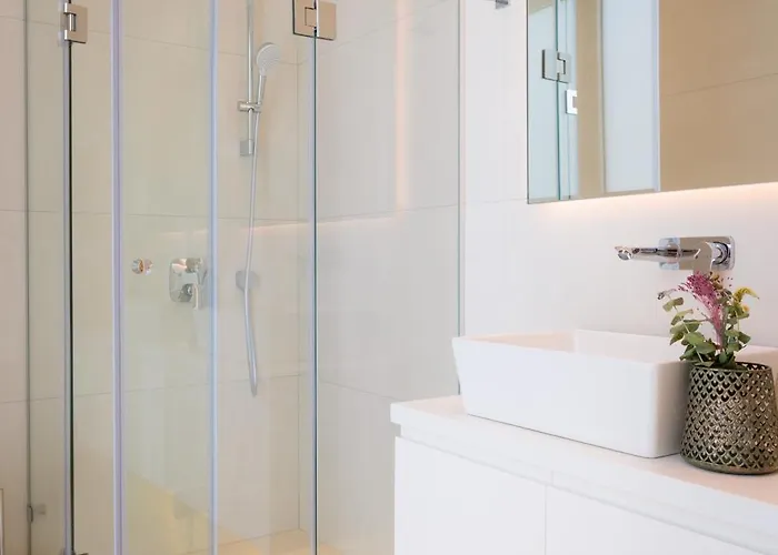 Villa Cove Seaview - Neptune